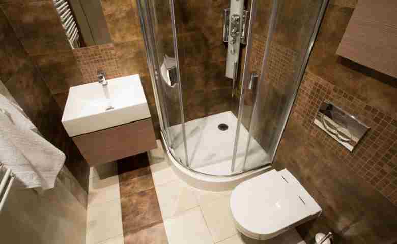 how to make a small bathroom functional