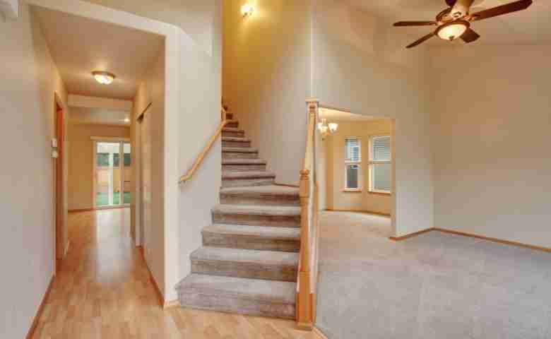 carpet type for stairs and hallways