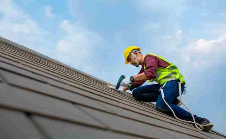 Top Roofing Materials for Any Climate - Ultimate Guide