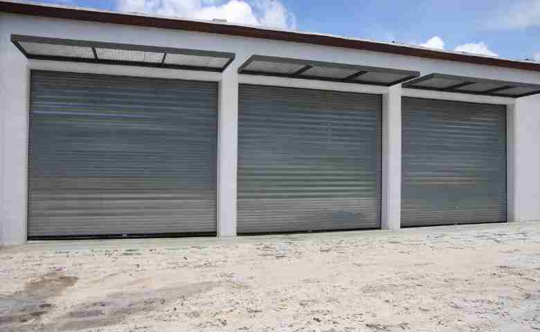 Steel Garage with Customization Features