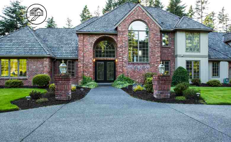 Modern resin driveway with geometric design