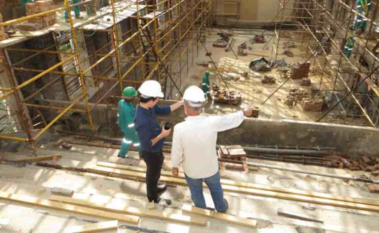Temporary wall systems for construction site safety and efficiency