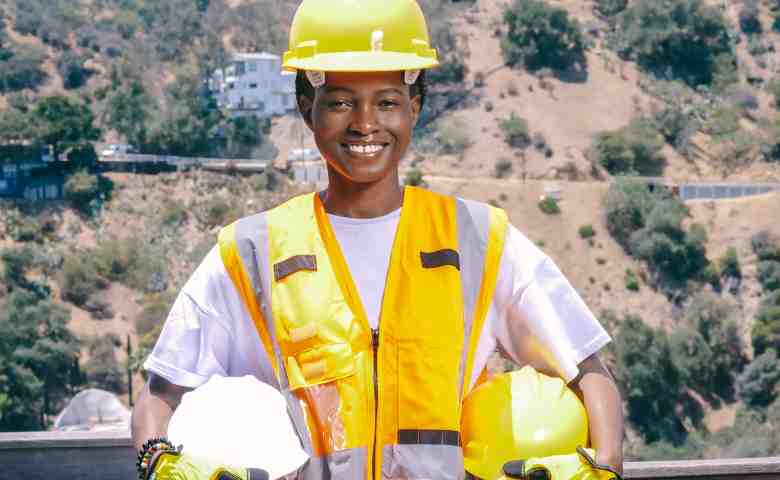civil-engineering-fresher-ppe-safety-2025