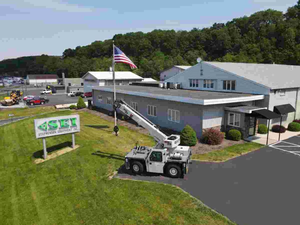 Your East Coast Grove Crane Source: Who Is the Best Grove Crane Dealer on the East Coast?