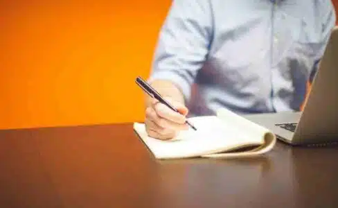 Online career training in 2025 helping students and professionals upskill through digital learning platforms.