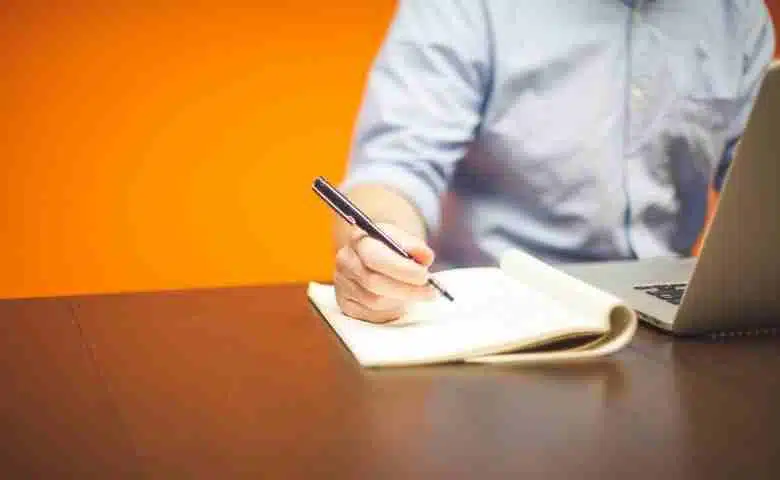 Online career training in 2025 helping students and professionals upskill through digital learning platforms.