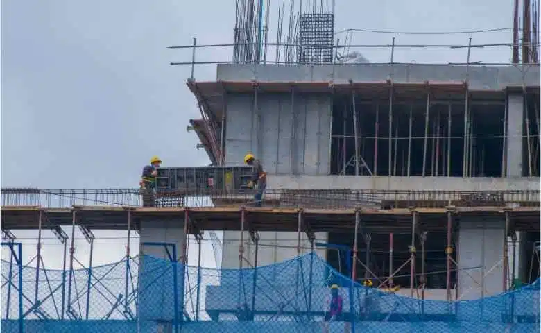 A structured financial plan helps construction professionals manage fluctuating income, expenses and unexpected costs.